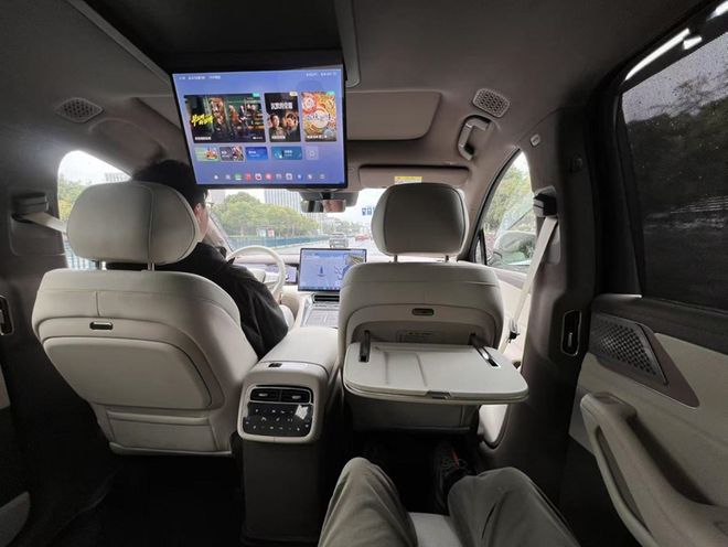 花30万买大6座SUV腾势N8L真的值吗？(图16)