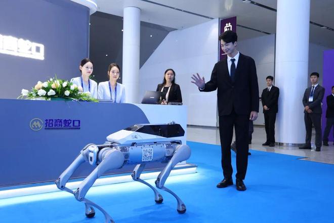 郑州_招商嵩雲序网站_好房子样板项目_看房热线_嵩雲序欢迎您(图2)