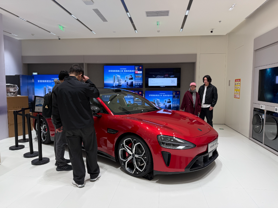 小米新SU7故事：褪去新手光环雷军想做“一代传奇”(图4)