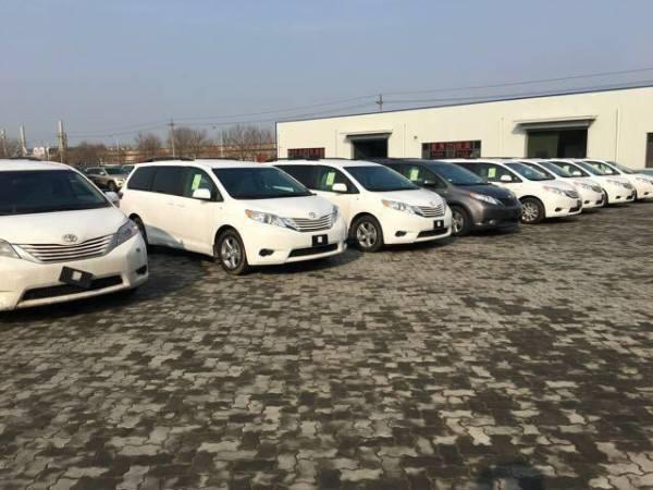 2017款丰田塞纳最新配置商务及家用旅行最佳之选(图1)